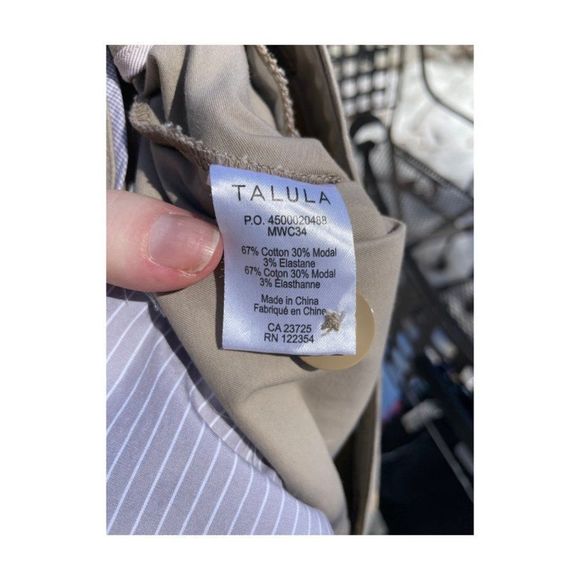 Talula Aritzia Starboard Sailor Anchor Button Front Shorts Cuffed Size 4 - Picture 5 of 6